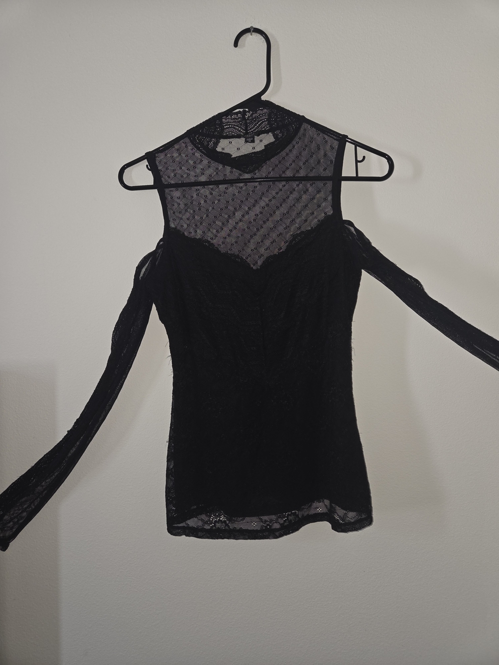 Guess Black Sheer Lace Long-Sleeve Cold-Shoulder Top